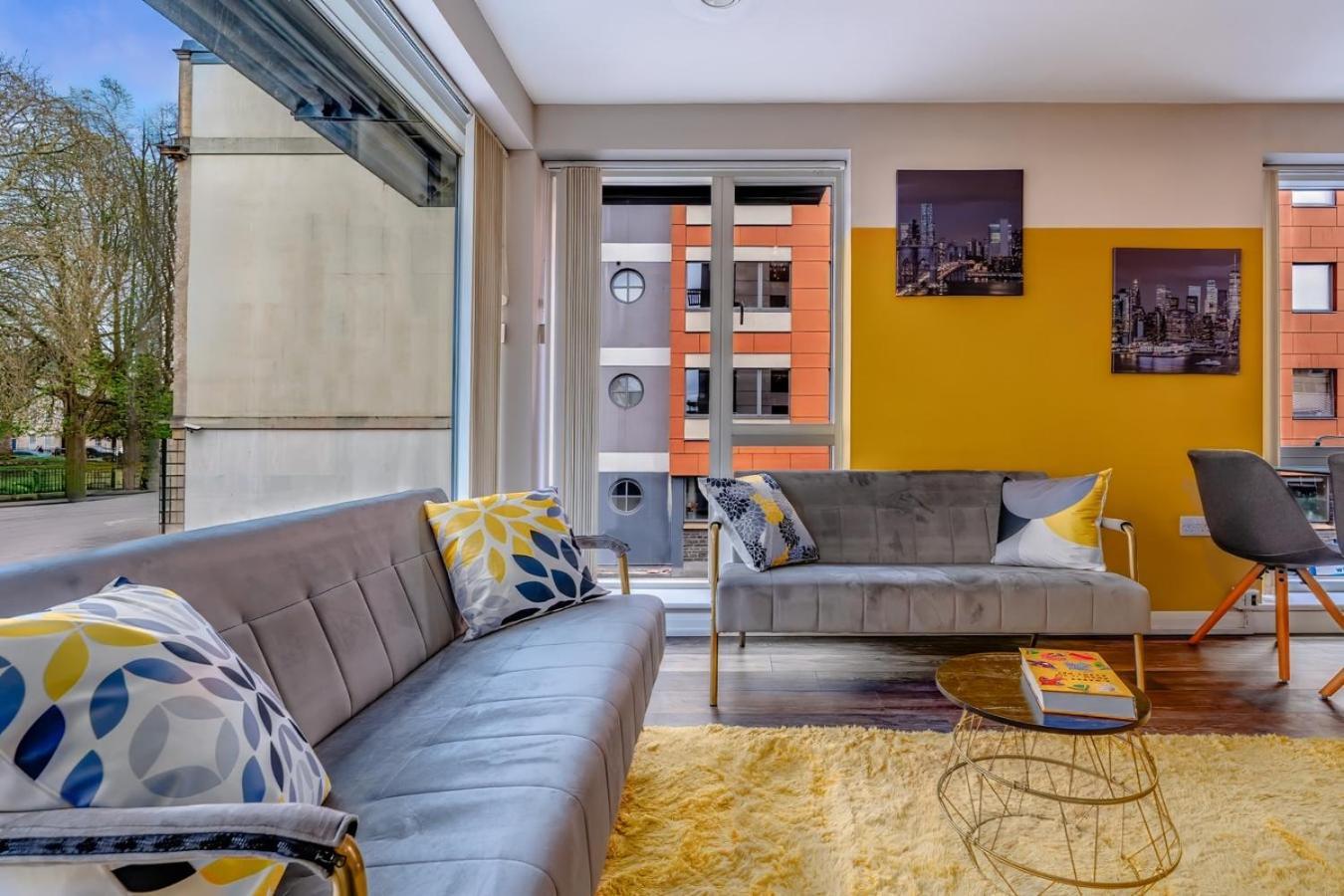 Iconic Garden Apt, Steps From City Centre & Cafes Bristol Buitenkant foto